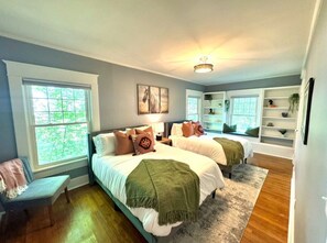 5 chambres, bureau, fer et planche à repasser, Wi-Fi gratuit