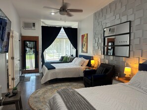 3 makuuhuonetta, työpöytä, silitysrauta/-lauta, Wi-Fi