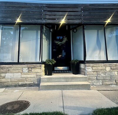Historic Vintage House Downtown Grand Rapids 