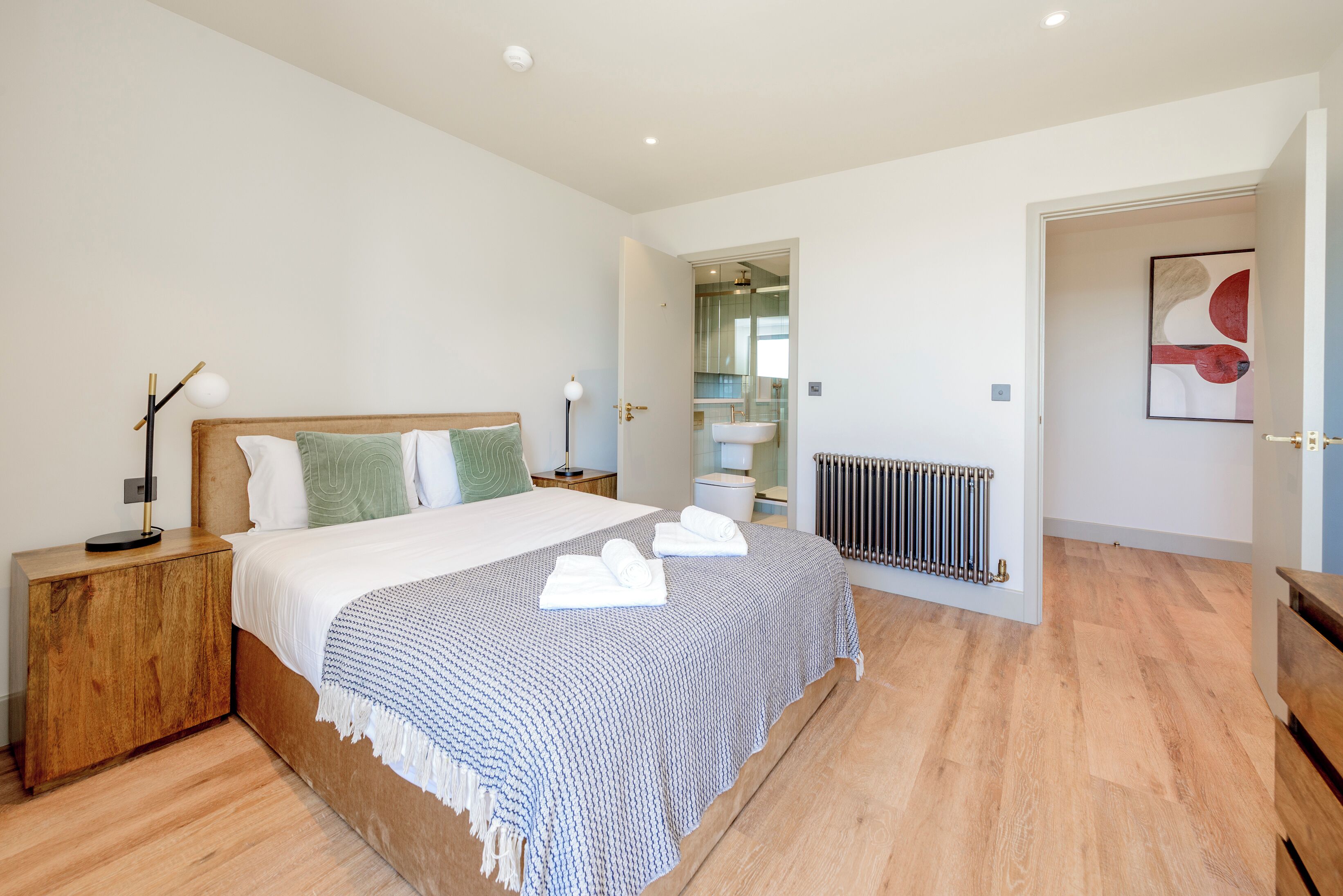2 bedrooms, premium bedding, free WiFi, bed sheets