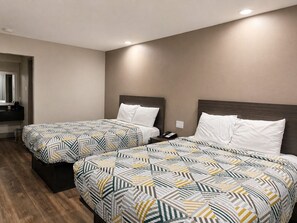 Laptop workspace, free WiFi, bed sheets - Studio 6 Suites – Mesquite, TX – Gross Rd. (Mesquite)