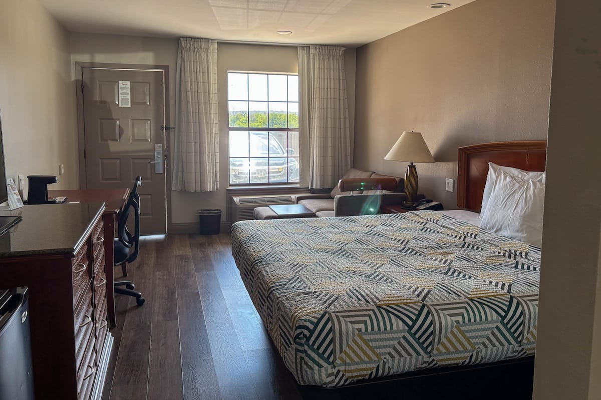 Kannettavalle tietokoneelle sopiva työtila, ilmainen Wi-Fi