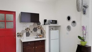 Basic Apartment | Private kitchenette - 935 Lodge San Jose (San José)