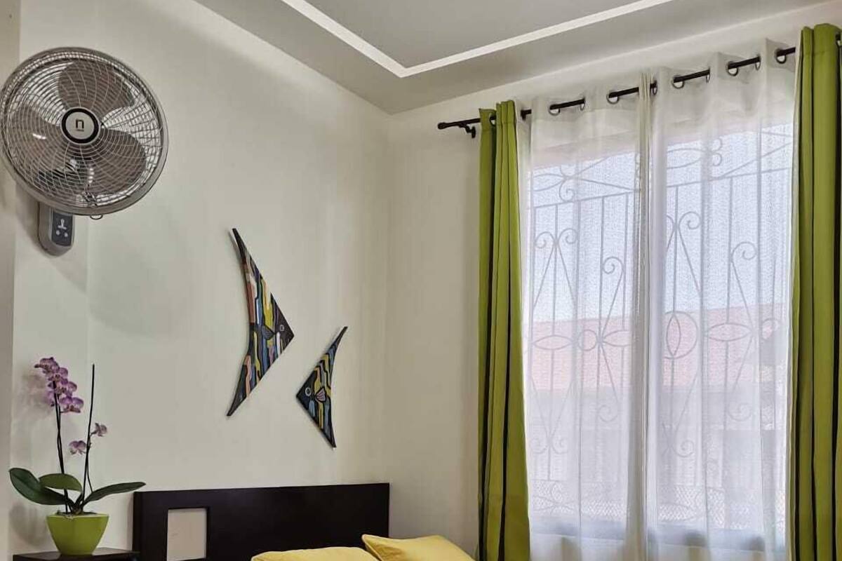 In-room safe, laptop workspace, blackout curtains, iron/ironing board