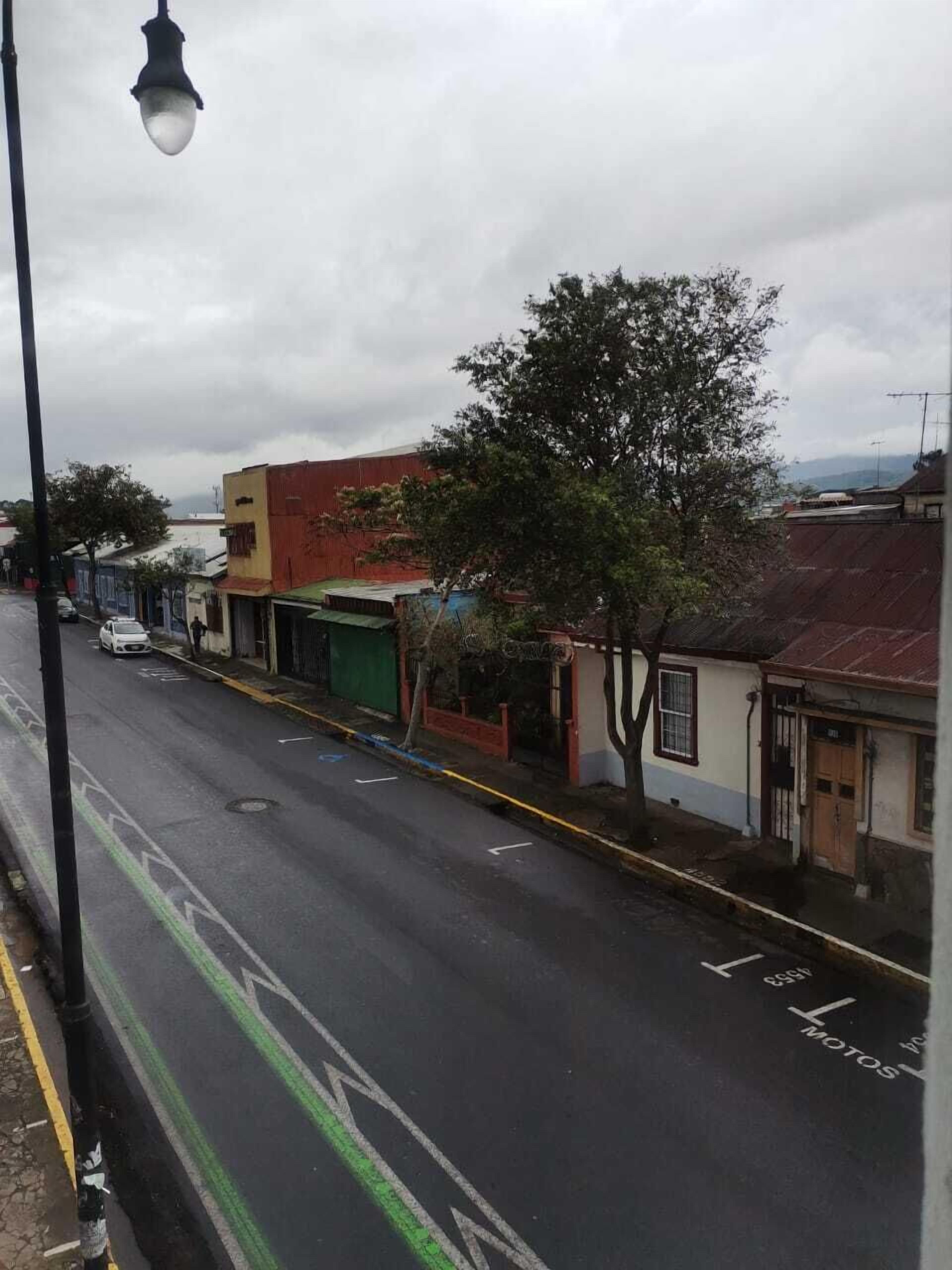 Pemandangan jalan
