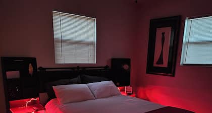 Red Raiderland Too - Walk to TTU - 3 bed 3 Bath