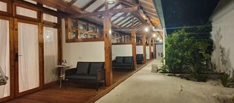 Origami Inn Himandhoo
