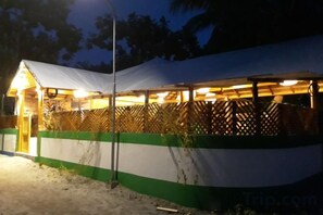 Unclassified image, 3 of 15, button - Origami Inn Himandhoo (Himandhoo)