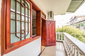 Cribs/infant beds - Jindun Villa Hostel (Emeishan)