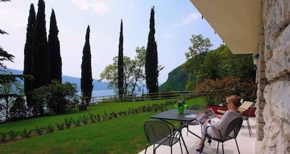 Ferienwohnung mit Blick auf den Gardasee