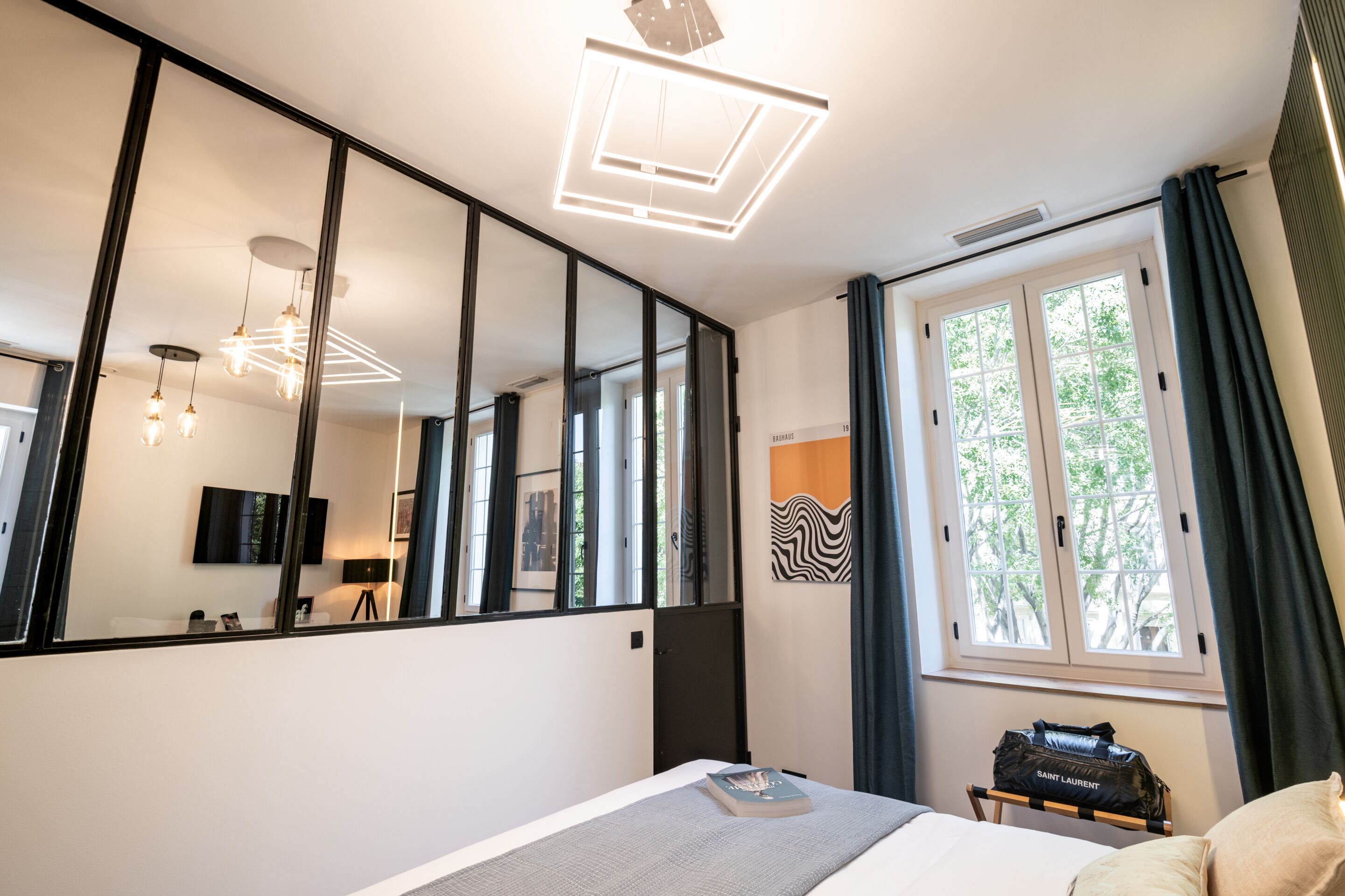 1 bedroom, in-room safe, blackout curtains, soundproofing