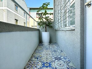 Premium bedding, down comforters, pillowtop beds, individually decorated - Ronchamp Villa (Tainan)