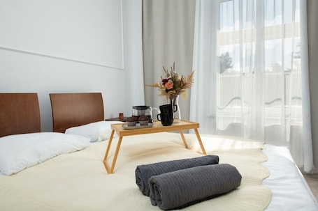 1 bedroom, iron/ironing board, free WiFi, bed sheets. Cozy Apartment Malta Lake with Parking - Rentujemy