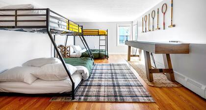 Walk to beach, shuffleboard, and bunk room