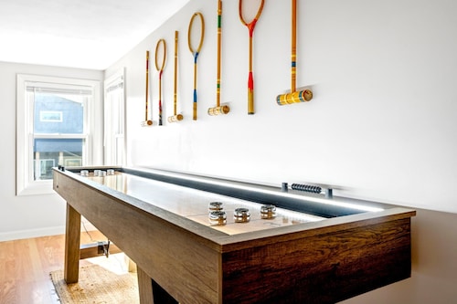 Walk to beach, shuffleboard, and bunk room