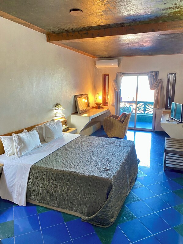 Suite, vue mer | Coffres-forts dans les chambres, Wi-Fi gratuit