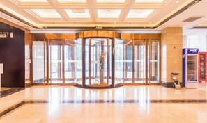 Lobby - Yitel Hotel (Beijing Shilihe Happy Valley Zhoujiazhuang Subway Station) (Beijing)