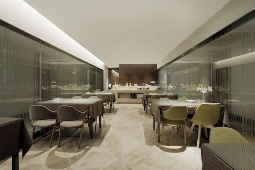 Kairuiting Hotel (Baguocheng Chongqing West Railway Station)