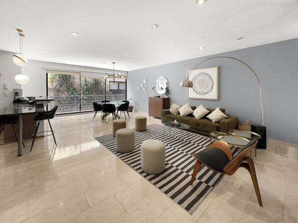 Living area - 20-202 Elegant 2BR.2.5Baths-Roma Norte (Mexico City)