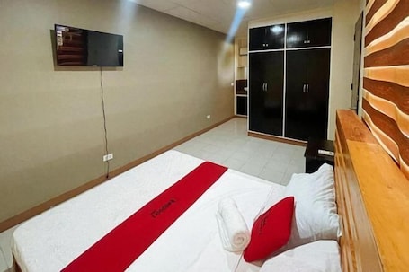 Room. RedDoorz @ Cion Suites Mintal Davao
