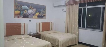 Fuyang Station Front Hotel