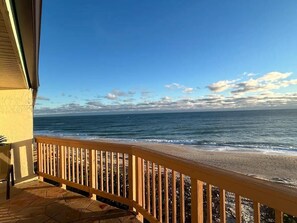 Beach - Backyard Beach House - Breathtaking Ocean Oasis On a Private Beach (Melbourne Beach)