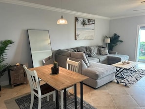 Living area - Backyard Beach House - Breathtaking Ocean Oasis On a Private Beach (Melbourne Beach)