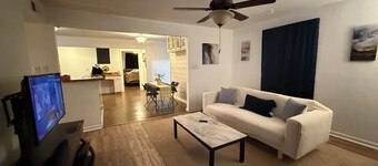 Nice private house near downtown Raleigh with WiFi, AC, heat