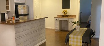 Nice private house near downtown Raleigh with WiFi, AC, heat