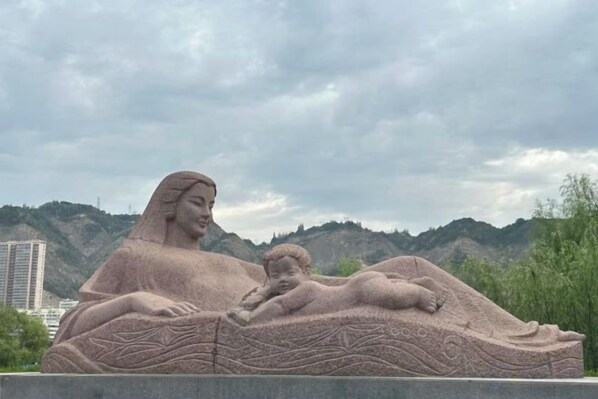 สถานที่น่าสนใจ