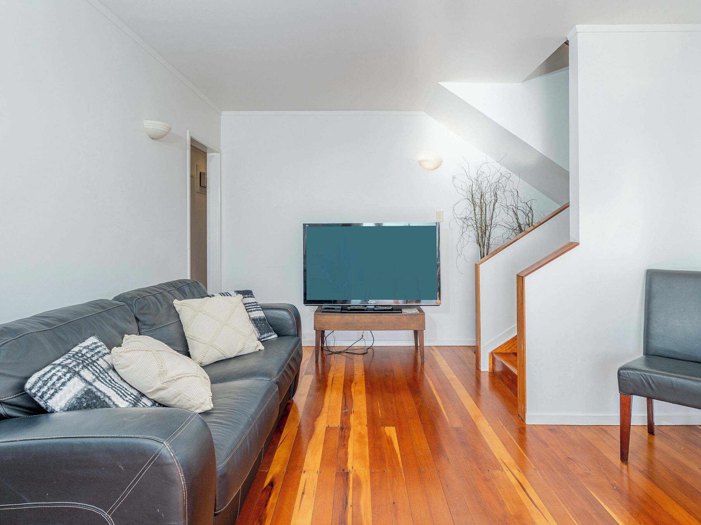 Ocean View Beach Beauty - Tairua Holiday Home - Pauanui
