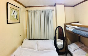 2 bedrooms, travel crib, free WiFi, bed sheets