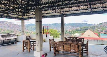 Cozy 2-Bedroom Retreat Near Burnham & Attractions with Scenic Views