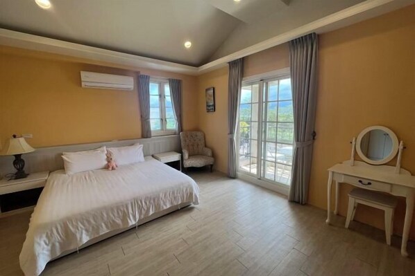 Cots/infant beds - Isa Butterfly Kids B&B (Yilan)