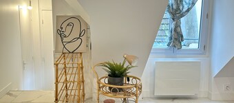 Lovely Rooftop designed Apt 200m to Panthéon 