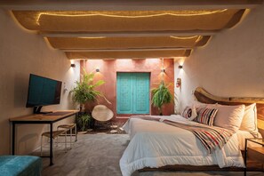 1 quarto, escrivaninha, Wi-Fi de cortesia, roupa de cama