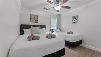 3 bedrooms, desk, iron/ironing board, travel crib