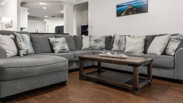 TV connectée, cheminée, baby-foot