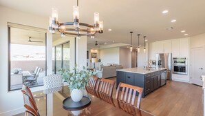 Ferienhaus, Mehrere Betten (Doonbeg Castle) | Speisen