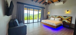 5 bedrooms, WiFi, bed sheets