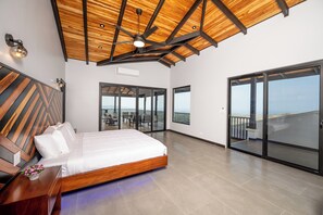 5 bedrooms, WiFi, bed sheets