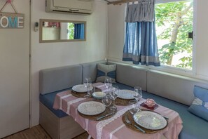 用餐