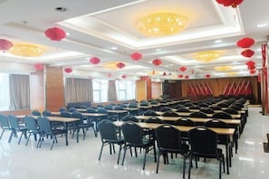 Meeting facility - Urumqi Zhejiang North Hotel (Furunde Shopping Center Xinjiang Ancient Ecological Park Store) (Urumqi)