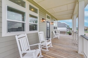 House (3 Bedrooms) | Interior - Canal-front Home, Walk to Sea Isle Beach! (Galveston)