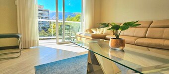 Fidel Anze Park Luxurious and spacious w/2 beds 2 bathrooms