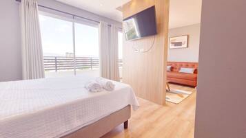1 bedroom, desk, iron/ironing board, WiFi