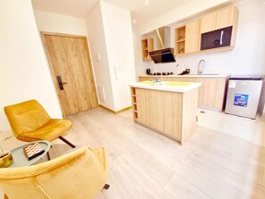 Fridge, microwave, oven, stovetop - Discover the city in apartment. luxury, 5* location (Cochabamba)