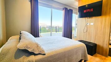 1 bedroom, desk, iron/ironing board, WiFi