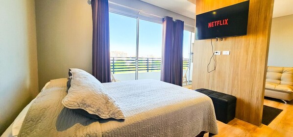 1 bedroom, desk, iron/ironing board, WiFi