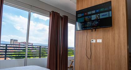 Apartment with wonderful view, quiet, safe area